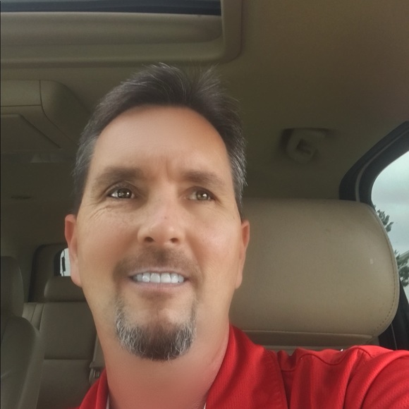 Meet your Posher, Kevin - Picture 2 of 2